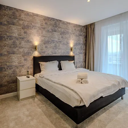 Apartamento 4friendscoresibrasov Pth *
