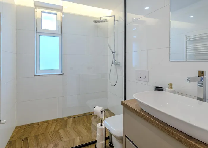 Appartement 4friendscoresibrasov Pth *